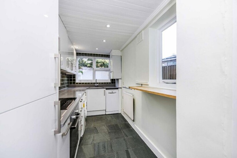 Fortess Grove, London NW5 2 bed house to rent - £2,899 pcm (£669 pw)
