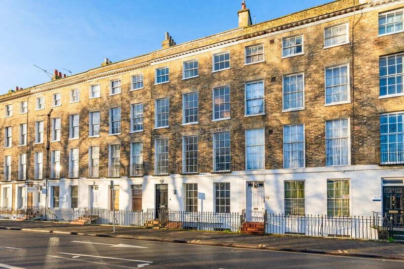 The Steyne, Worthing, BN11 5 bed terraced house to rent - £3,950 pcm (£912 pw)