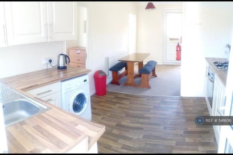 Woodsford Grove, Nottingham 4 bed terraced house to rent - £480 pcm (£111 pw)