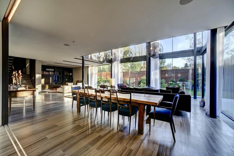Fitzroy Park, London, N6 6 bed detached house to rent - £38,783 pcm (£8,950 pw)