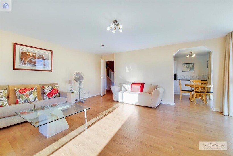Asher Way 2 bed apartment to rent - £3,098 pcm (£715 pw)