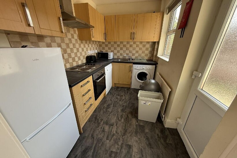 Nottingham NG7 3 bed house to rent - £521 pcm (£120 pw)