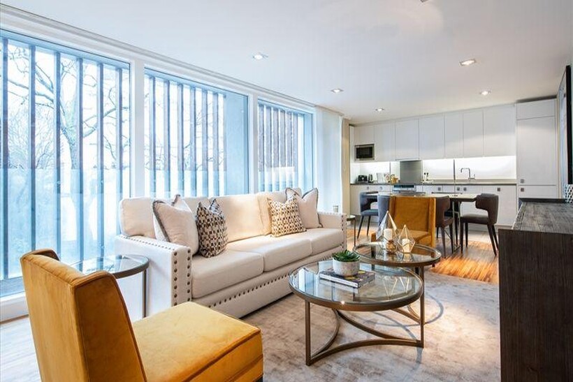 Fulham Road, London SW3 2 bed apartment to rent - £5,850 pcm (£1,350 pw)