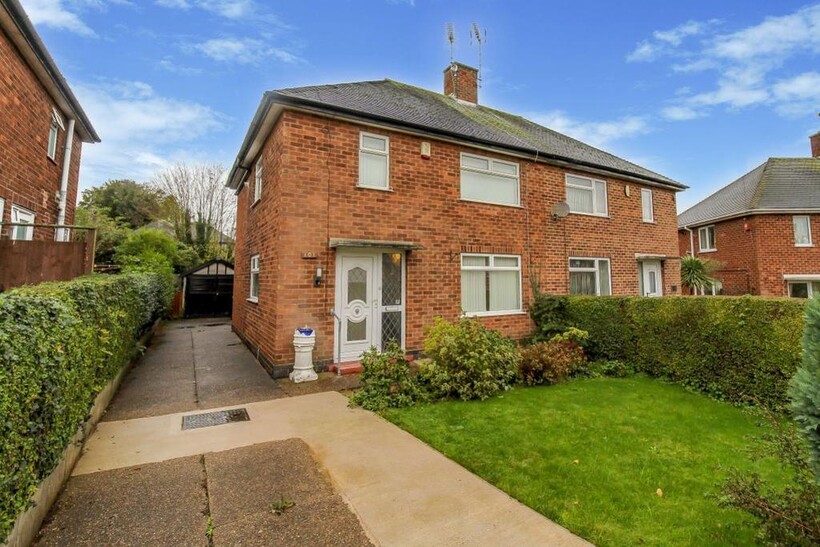 Yatesbury Crescent, Strelley, NG8 3AU 3 bed semi-detached house to rent - £1,130 pcm (£261 pw)