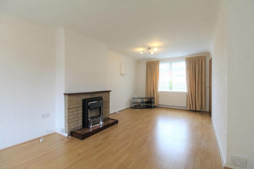 Yatesbury Crescent, Strelley, NG8 3AU 3 bed semi-detached house to rent - £1,130 pcm (£261 pw)