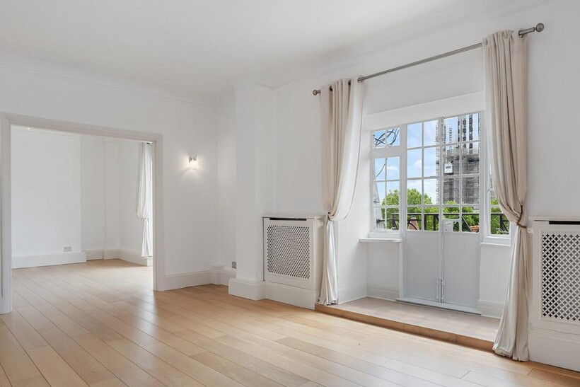 Eton Avenue, London, NW3 4 bed apartment to rent - £6,933 pcm (£1,600 pw)