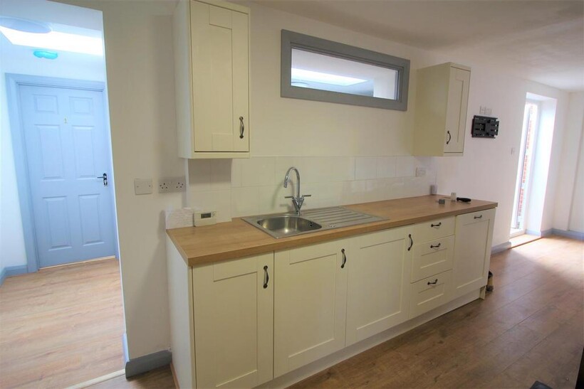 *£120pppw excl bills* Forsythia... 6 bed terraced house to rent - £3,127 pcm (£722 pw)