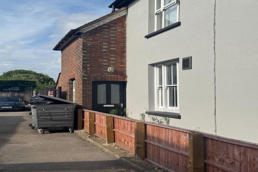 Headcorn, Kent Property to rent - £540 pcm (£125 pw)