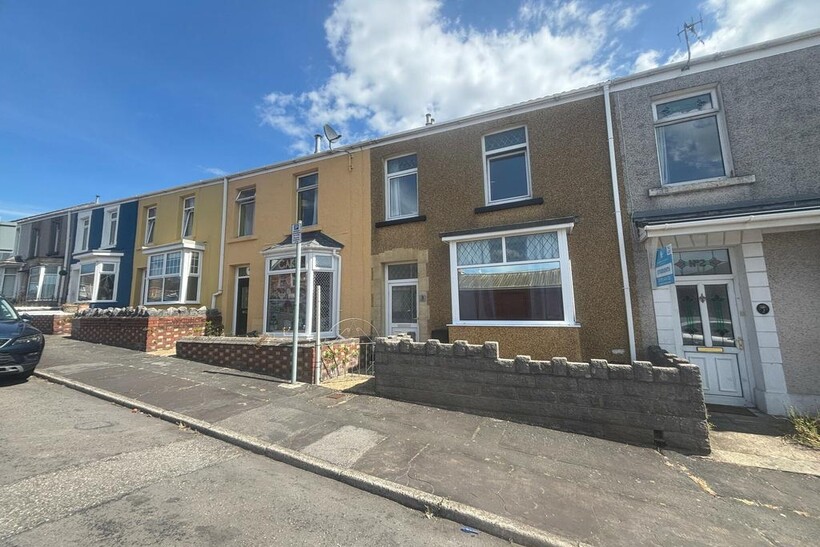 Kemble Street, Brynmill, Swansea 1 bed terraced house to rent - £450 pcm (£104 pw)