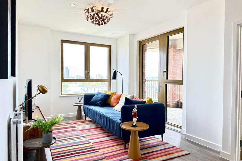 Ilderton Road, London SE15 2 bed property to rent - £2,995 pcm (£691 pw)