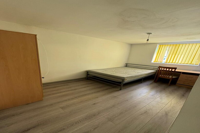 Oak Tree Lane, Selly Oak B29 9 bed semi-detached house to rent - £4,095 pcm (£945 pw)