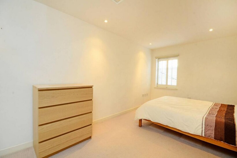 Arcadian Place, Southfields, London... 1 bed flat to rent - £2,100 pcm (£485 pw)