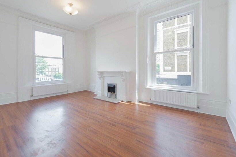 Campden Hill Road, London W8 2 bed flat to rent - £2,899 pcm (£669 pw)