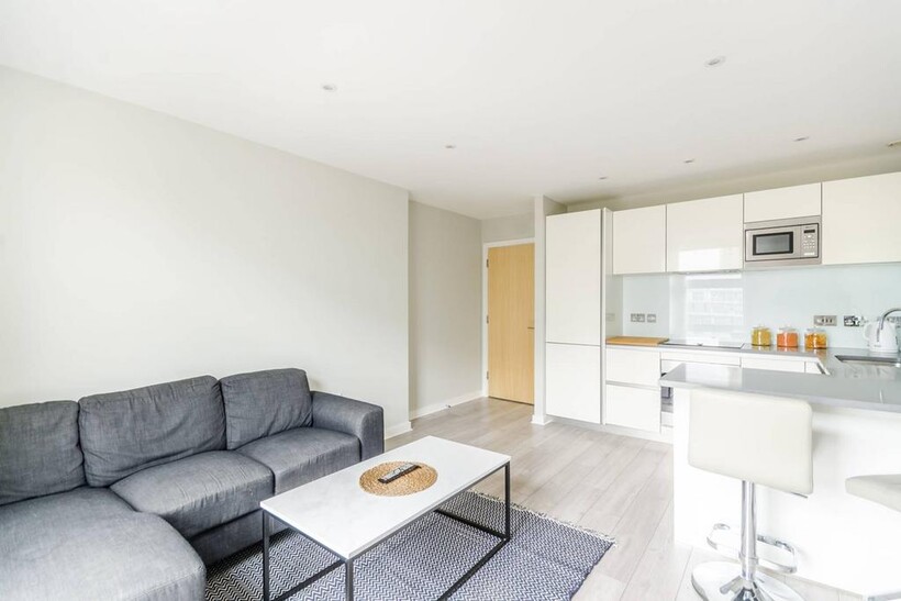 Chelsea Bridge Wharf, Battersea Park... 1 bed flat to rent - £2,166 pcm (£500 pw)