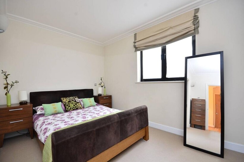 Cromwell Road, South Kensington... 3 bed flat to rent - £9,750 pcm (£2,250 pw)
