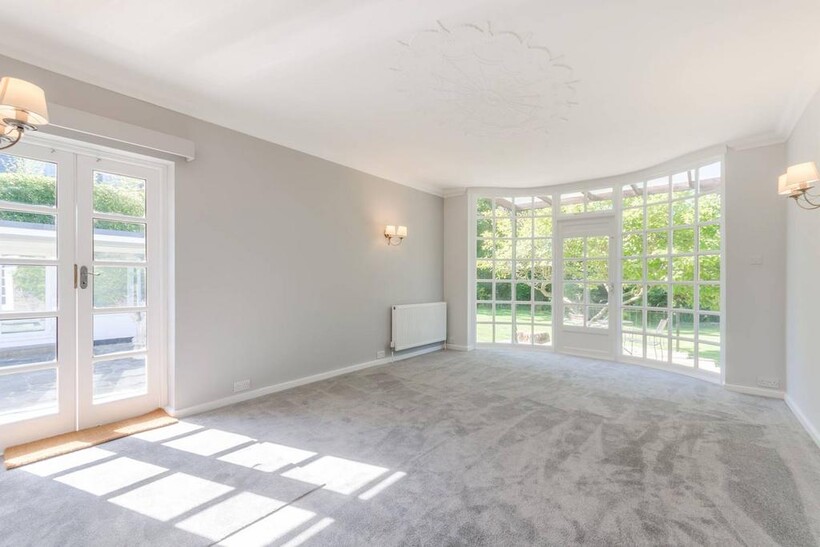 Kingston Hill, Kingston Hill... 3 bed bungalow to rent - £4,600 pcm (£1,062 pw)