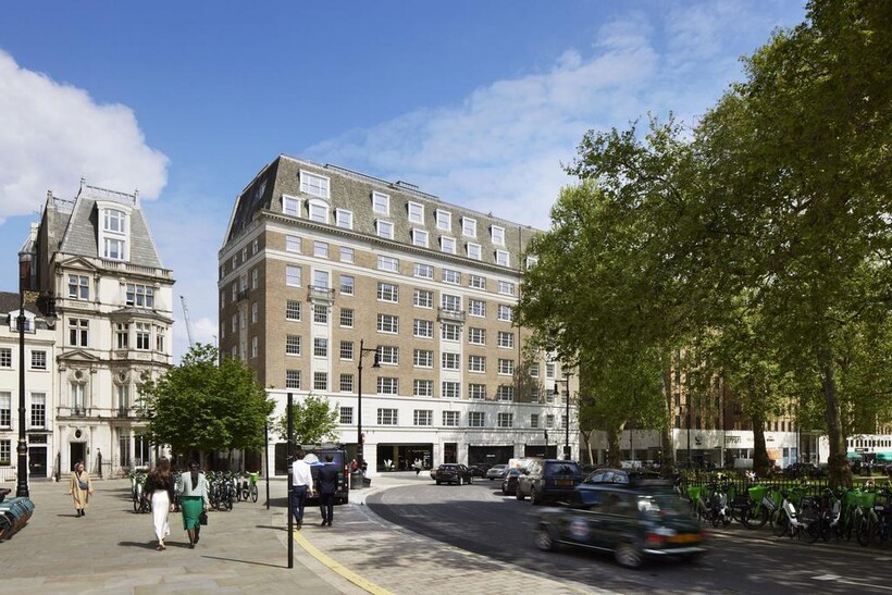 Hill Street, London W1J 2 bed flat to rent - £5,460 pcm (£1,260 pw)