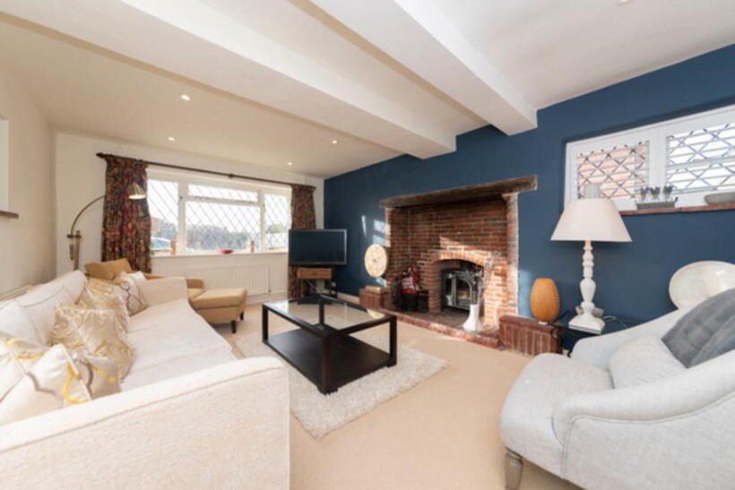 Sonning Common, Reading, RG4 4 bed detached house to rent - £4,800 pcm (£1,108 pw)