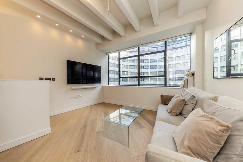 Wood Lane, London W12 1 bed flat to rent - £2,899 pcm (£669 pw)