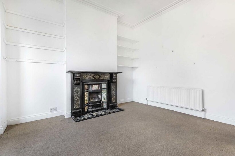 Langler Road, London NW10 2 bed flat to rent - £2,297 pcm (£530 pw)