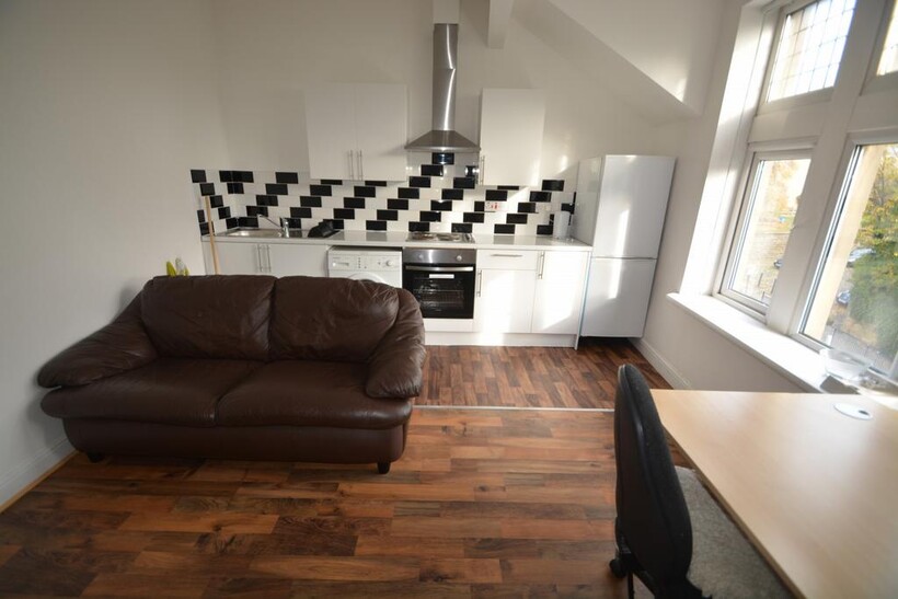109-111 Chapeltown Road, Leeds LS7 1 bed house to rent - £802 pcm (£185 pw)