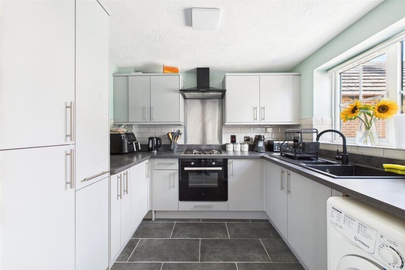 Montague Road, London SW19 3 bed terraced house to rent - £2,895 pcm (£668 pw)