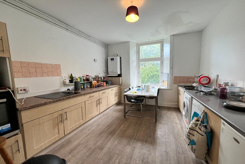 Rupert Street, Woodlands, Glasgow, G4 3 bed flat to rent - £2,160 pcm (£498 pw)