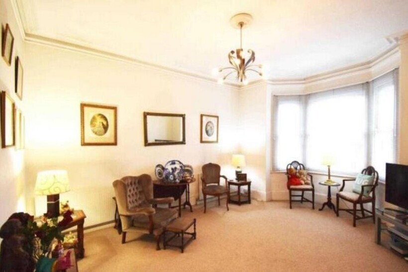Station Road, Barnet, London, NW4 4 bed flat to rent - £2,899 pcm (£669 pw)