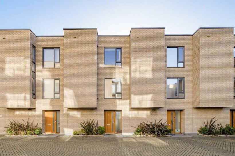 Vinery Way, London W6 3 bed house to rent - £5,048 pcm (£1,165 pw)
