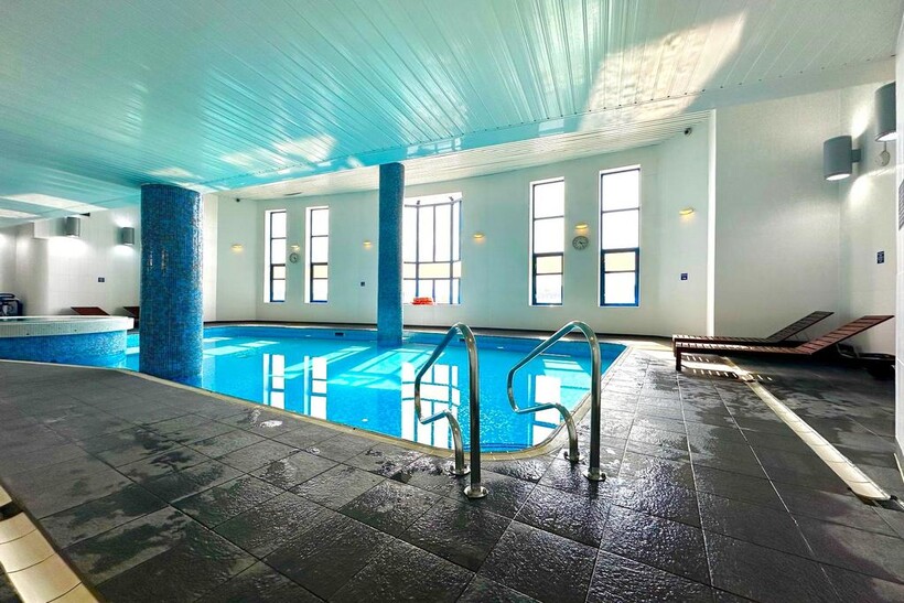 Cyclops Mews, London E14 5 bed terraced house to rent - £4,500 pcm (£1,038 pw)