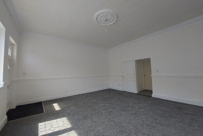 Church Street, Burnley BB12 2 bed terraced house to rent - £815 pcm (£188 pw)