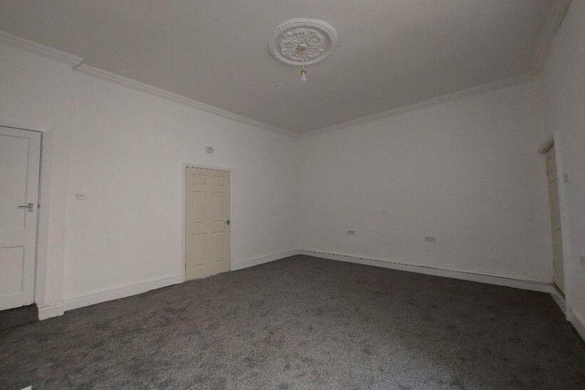 Church Street, Burnley BB12 2 bed terraced house to rent - £815 pcm (£188 pw)