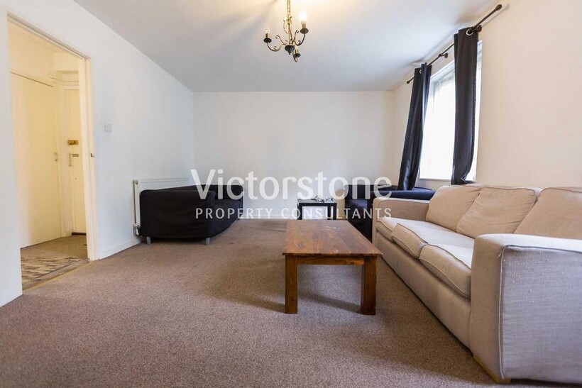 Abingdon Close, Camden Square... 3 bed apartment to rent - £2,800 pcm (£646 pw)