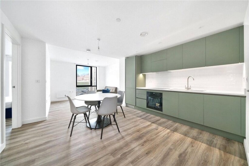Viva Court, Kimpton Road, Luton 1 bed apartment to rent - £1,325 pcm (£306 pw)