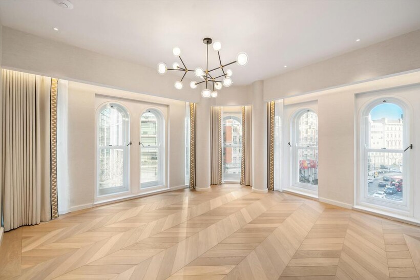 Basil Street, London, SW3 4 bed flat to rent - £43,333 pcm (£10,000 pw)