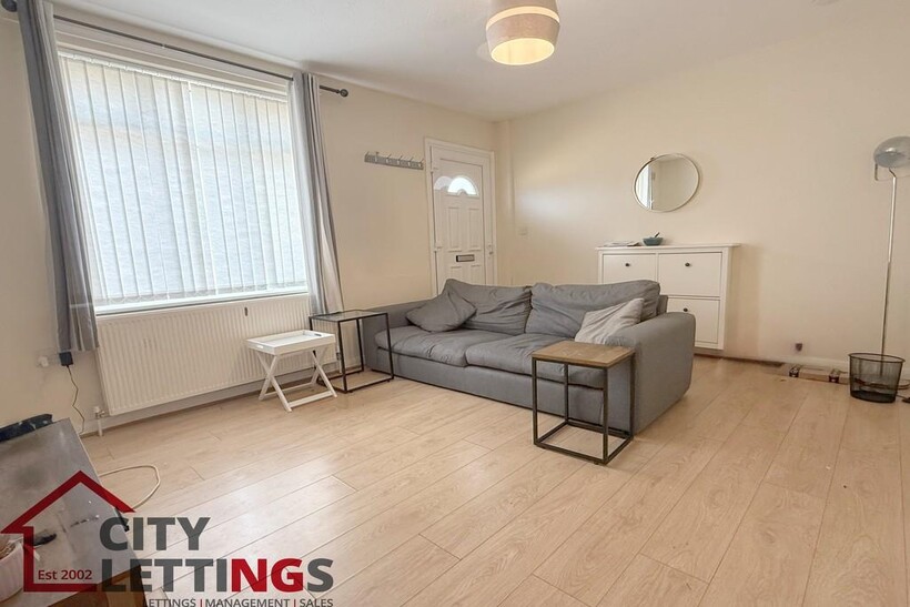Chesil Avenue, Lenton 2 bed terraced house to rent - £997 pcm (£230 pw)
