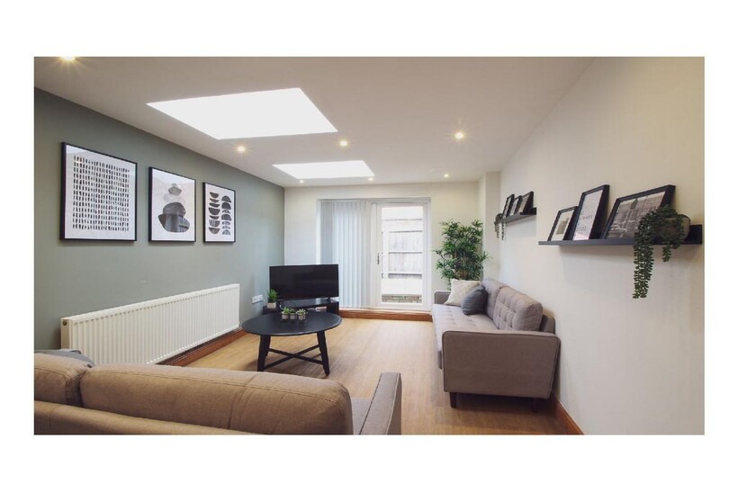 Birmingham B29 1 bed in a house share to rent - £565 pcm (£130 pw)