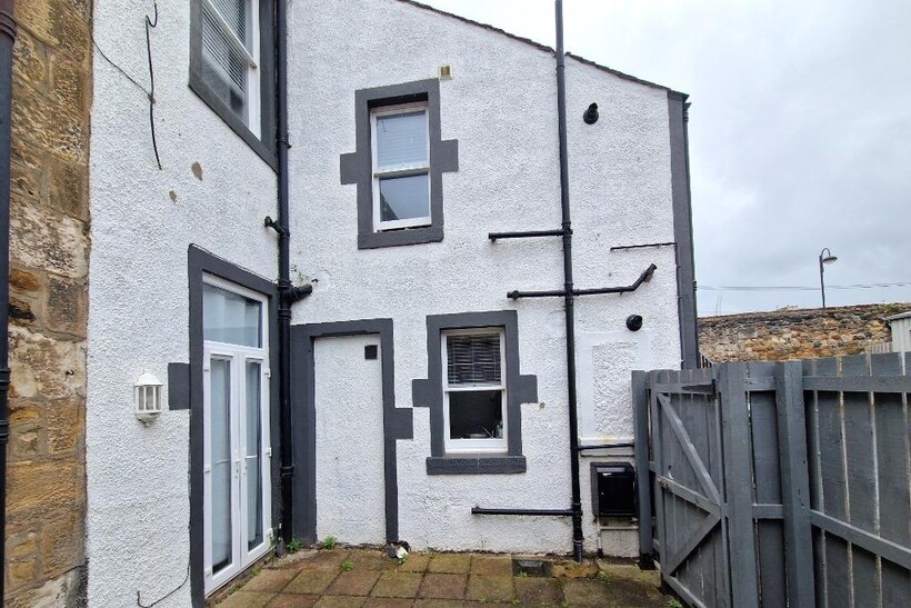 High Street, Tranent, East Lothian, EH33 1 bed flat to rent - £760 pcm (£175 pw)