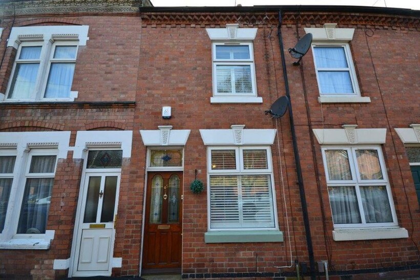 West Avenue, Leicester 2 bed terraced house to rent - £1,150 pcm (£265 pw)