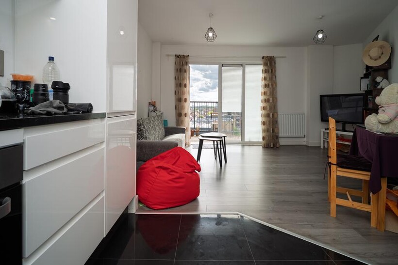 Clarence Avenue, Ilford IG2 1 bed flat to rent - £1,550 pcm (£358 pw)