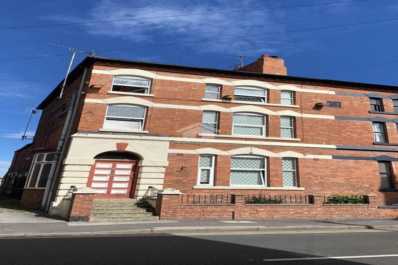 *EN-SUITE ROOM*Room 6.  PARK STREET.... 1 bed in a house share to rent - £495 pcm (£114 pw)