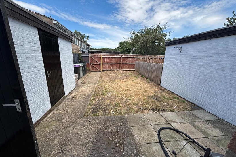 Herrick Court, Clinton Park... 2 bed terraced house to rent - £760 pcm (£175 pw)