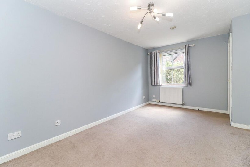 St Michaels Drive, Sheepcot Lane... 2 bed terraced house to rent - £1,675 pcm (£387 pw)