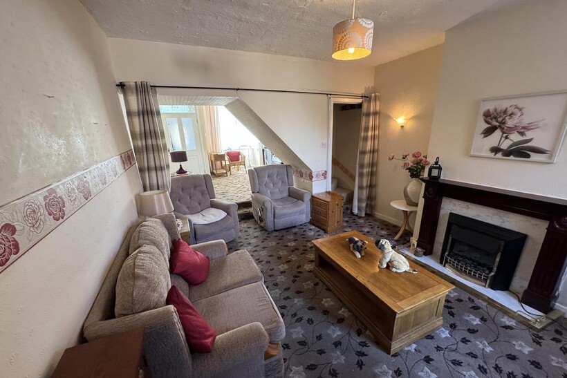 Montague Road, Smethwick B66 3 bed terraced house to rent - £1,600 pcm (£369 pw)