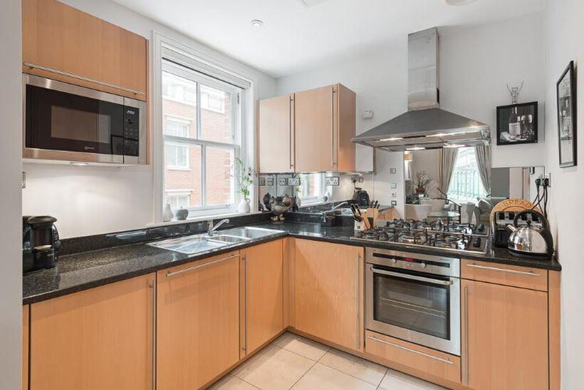 Farley Court, Marylebone NW1 2 bed apartment to rent - £3,943 pcm (£910 pw)