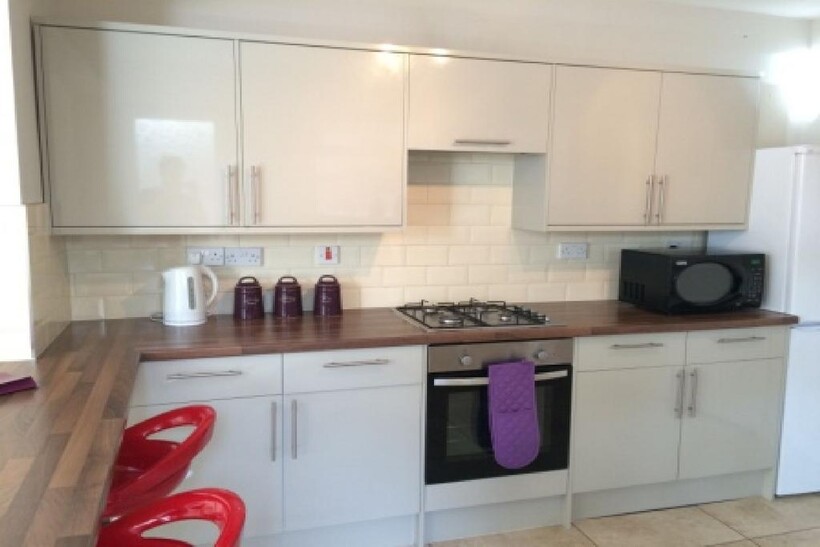 Nottingham NG7 5 bed house to rent - £521 pcm (£120 pw)