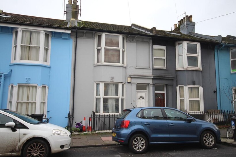Brighton BN2 5 bed terraced house to rent - £3,125 pcm (£721 pw)