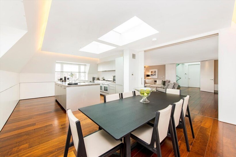 Boydell Court, St Johns Wood Park... 3 bed flat to rent - £8,996 pcm (£2,076 pw)