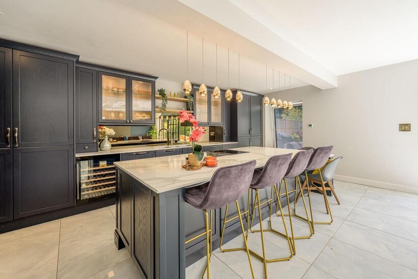 Kitchen Area 1