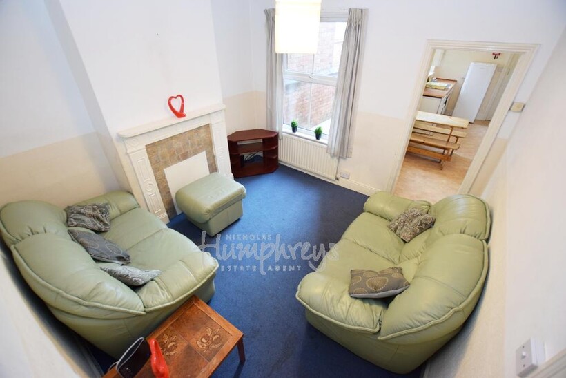 Lutterworth Road, Northampton NN1 1 bed terraced house to rent - £446 pcm (£103 pw)